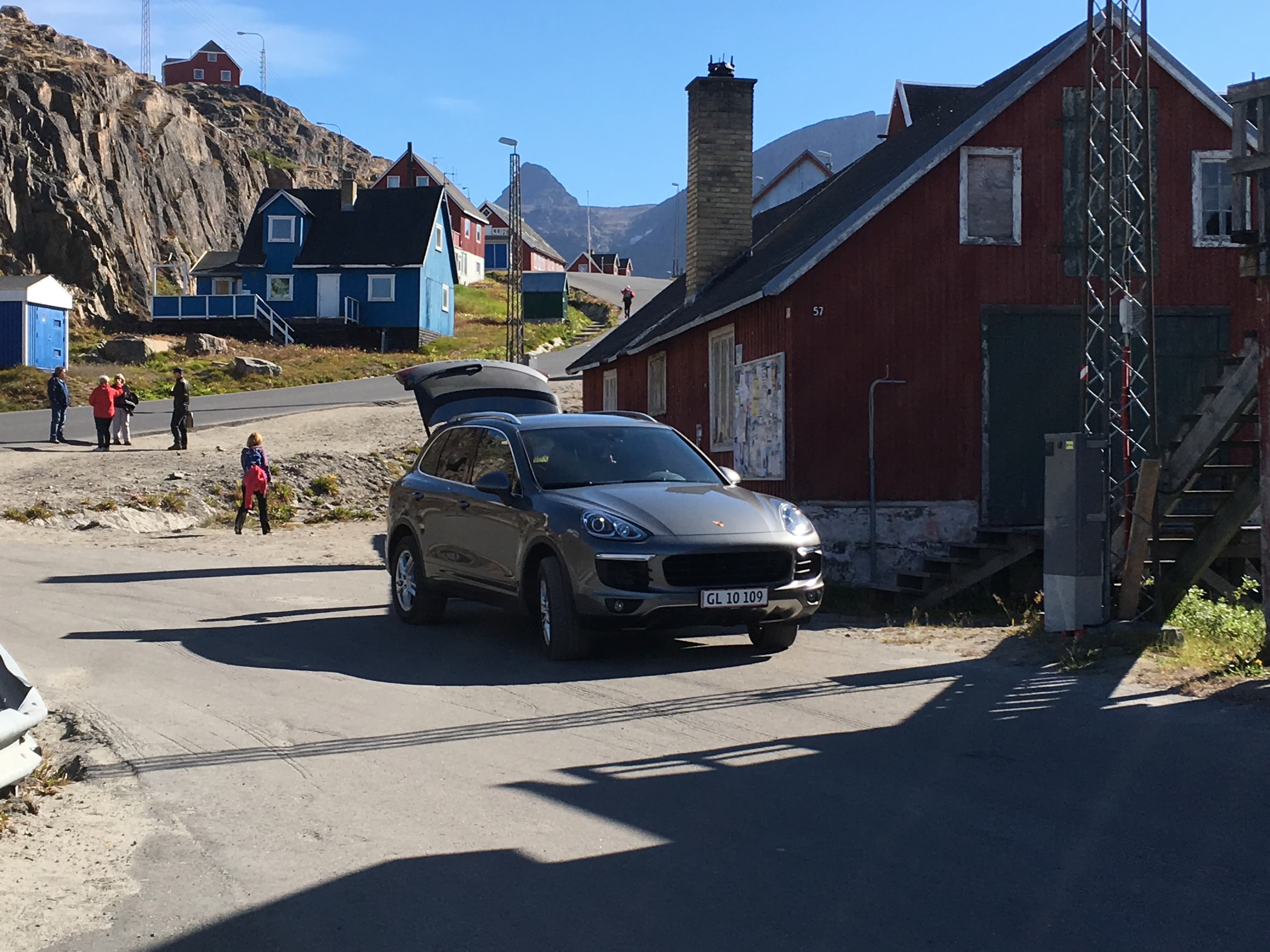 3Porsche-Sisimiut.jpg